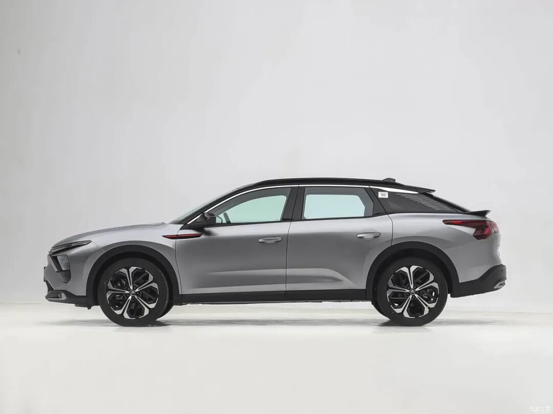 一口价11.37万起就入手，1.6T+8AT，养车成本低，15万内买车看看它！