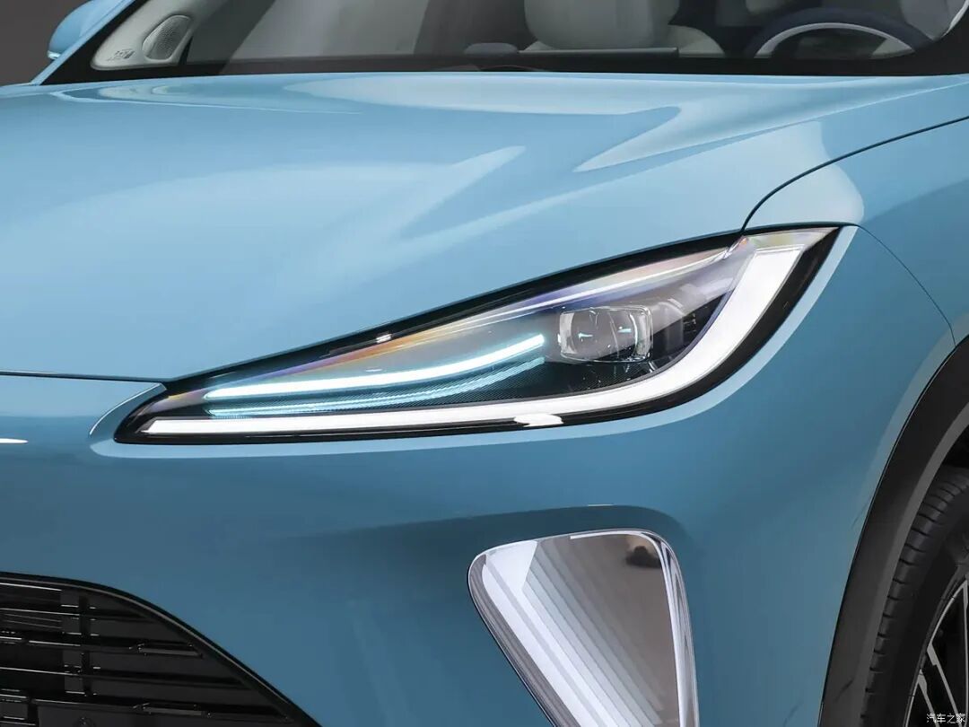 13.99万起,混动SUV“新卷王”“杀”疯了!友商看了都慌?