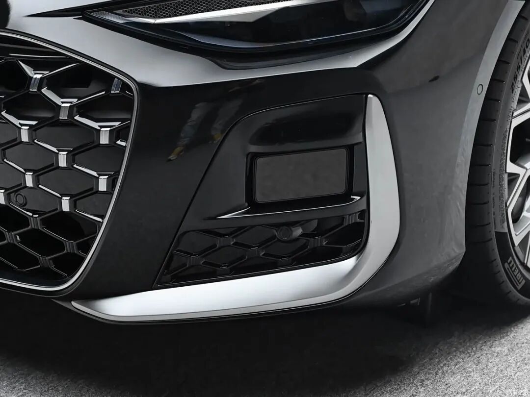 双前脸+3.0T V6+多屏联动,全新奥迪A6L来了,价格直接打穿?