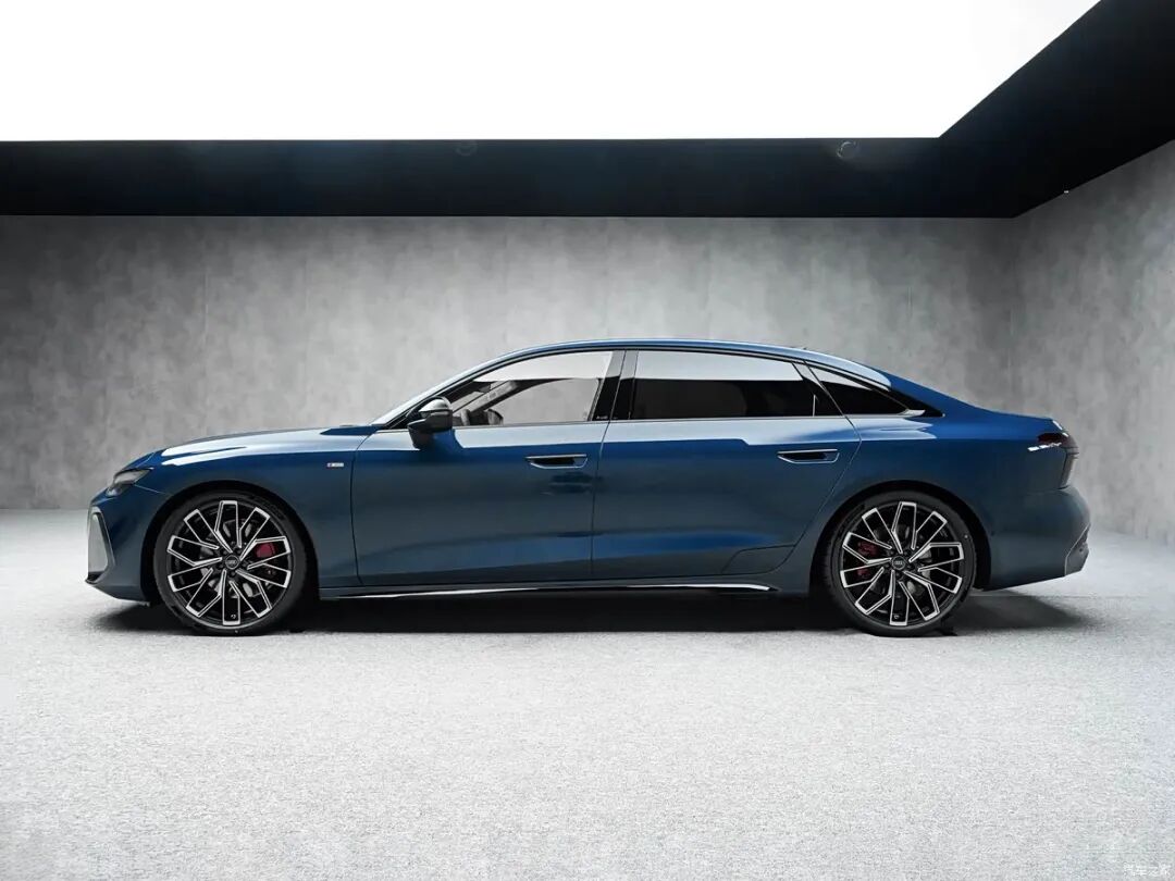 双前脸+3.0T V6+多屏联动,全新奥迪A6L来了,价格直接打穿?