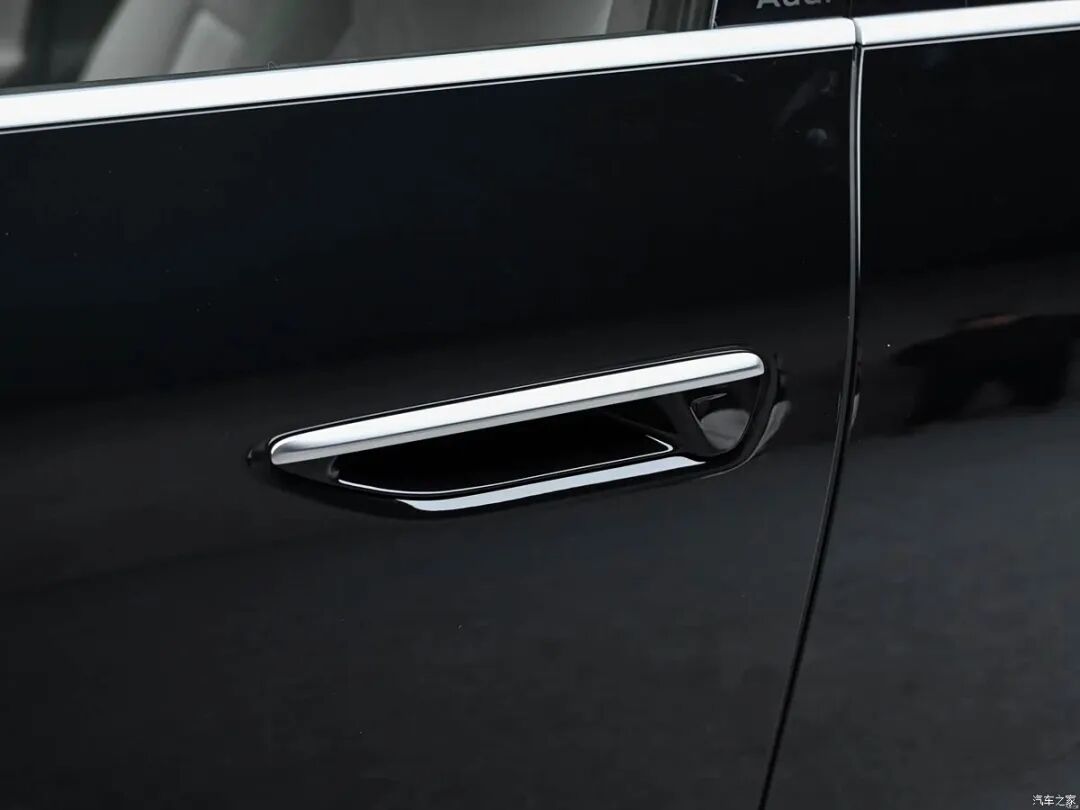 双前脸+3.0T V6+多屏联动,全新奥迪A6L来了,价格直接打穿?