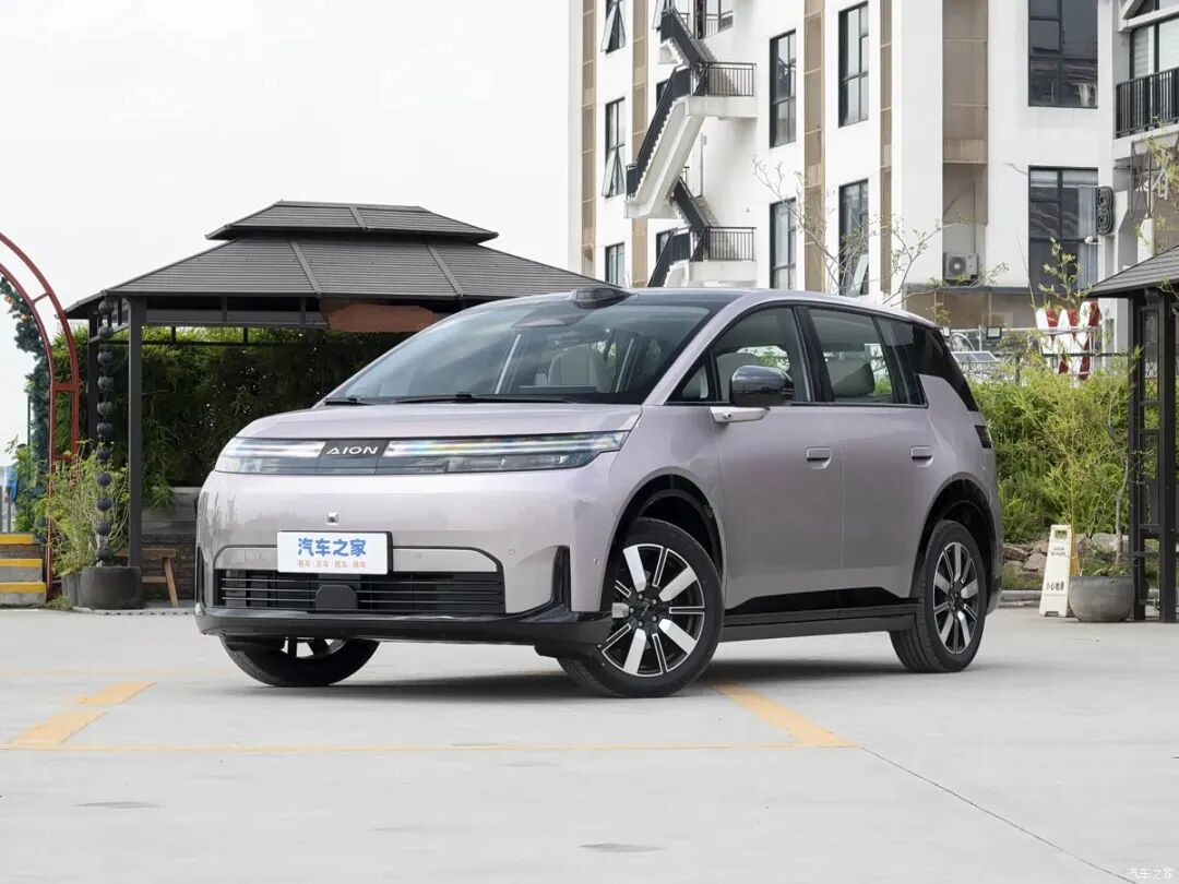 15万买车添新丁！全系标配激光雷达，这车闭眼冲值不值？