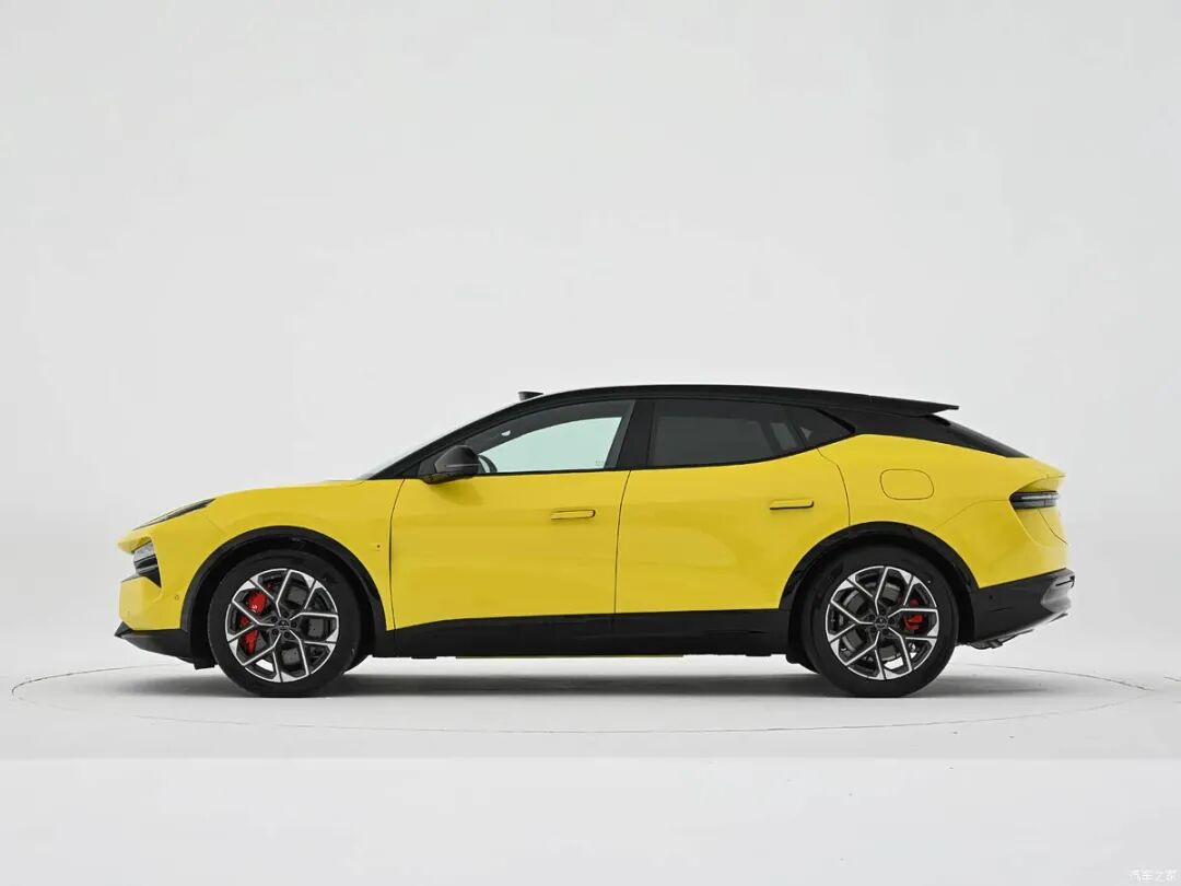 952马力，超跑级性能，50万级无对手？这你买不买？