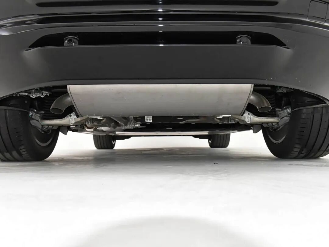 952马力，超跑级性能，50万级无对手？这你买不买？