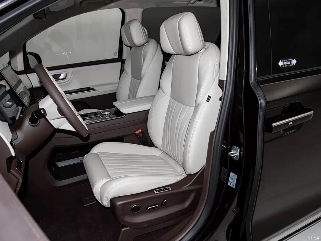 航空座椅+后排大屏！续航1150km，17.69万起就拿下2-2-3大七座！