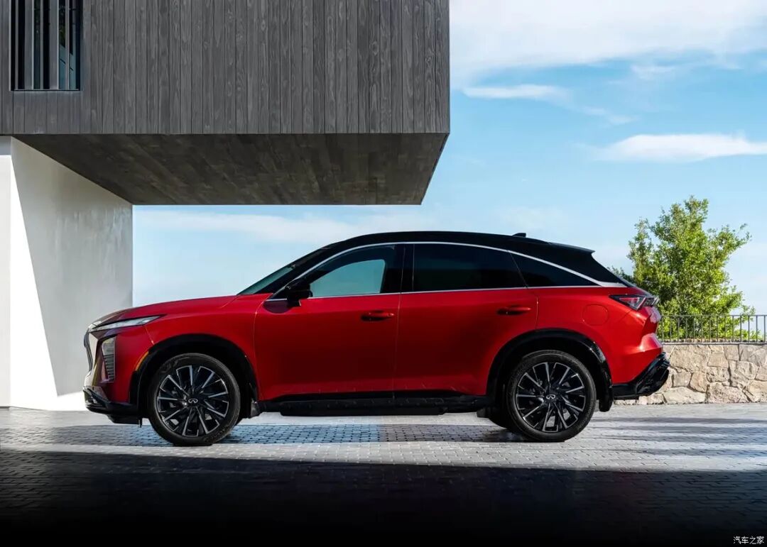 2.0T+9AT、四驱，黑化轿跑SUV太帅了！