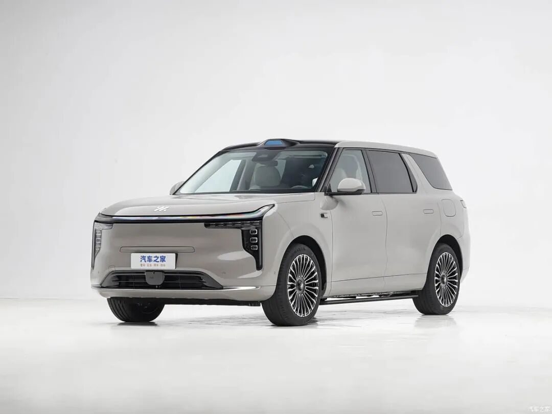 30万内天花板?线控四轮转向+空悬,零百加速4秒级,续航1605km,5座/6座可选!