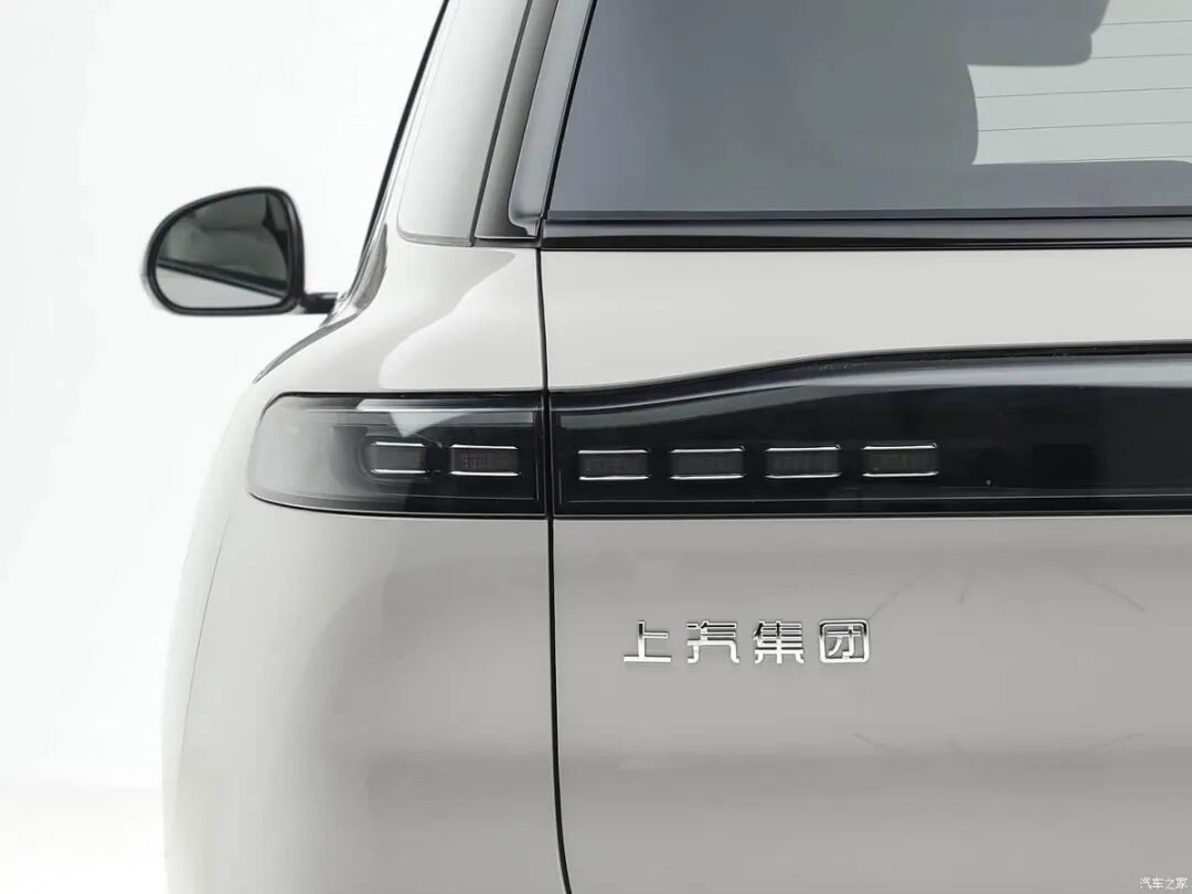 30万内天花板?线控四轮转向+空悬,零百加速4秒级,续航1605km,5座/6座可选!