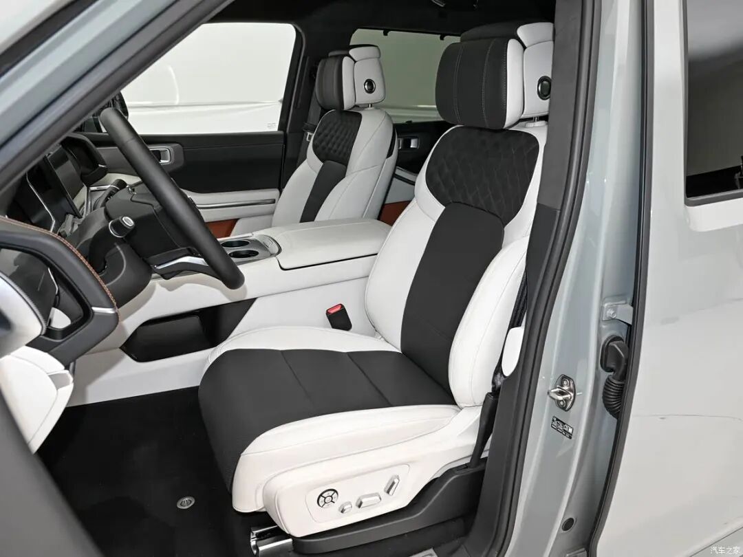 硬派越野玩家必看!双动力版本,机械风拉满,兄弟这车我真心动!