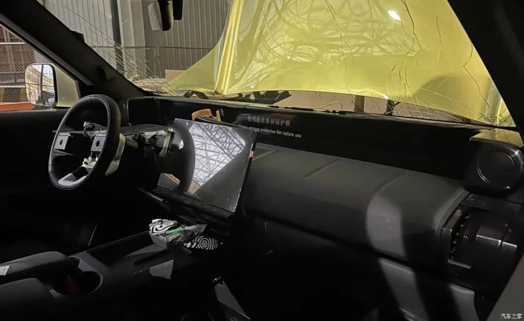 大六座SUV！方盒子+对开门，硬派家用两不误！