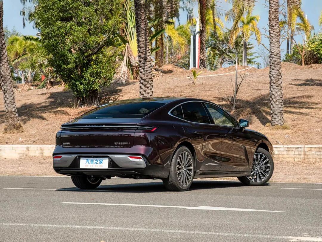 8个月卖8万辆！车长超5米，中大型车12.98万起就能买！