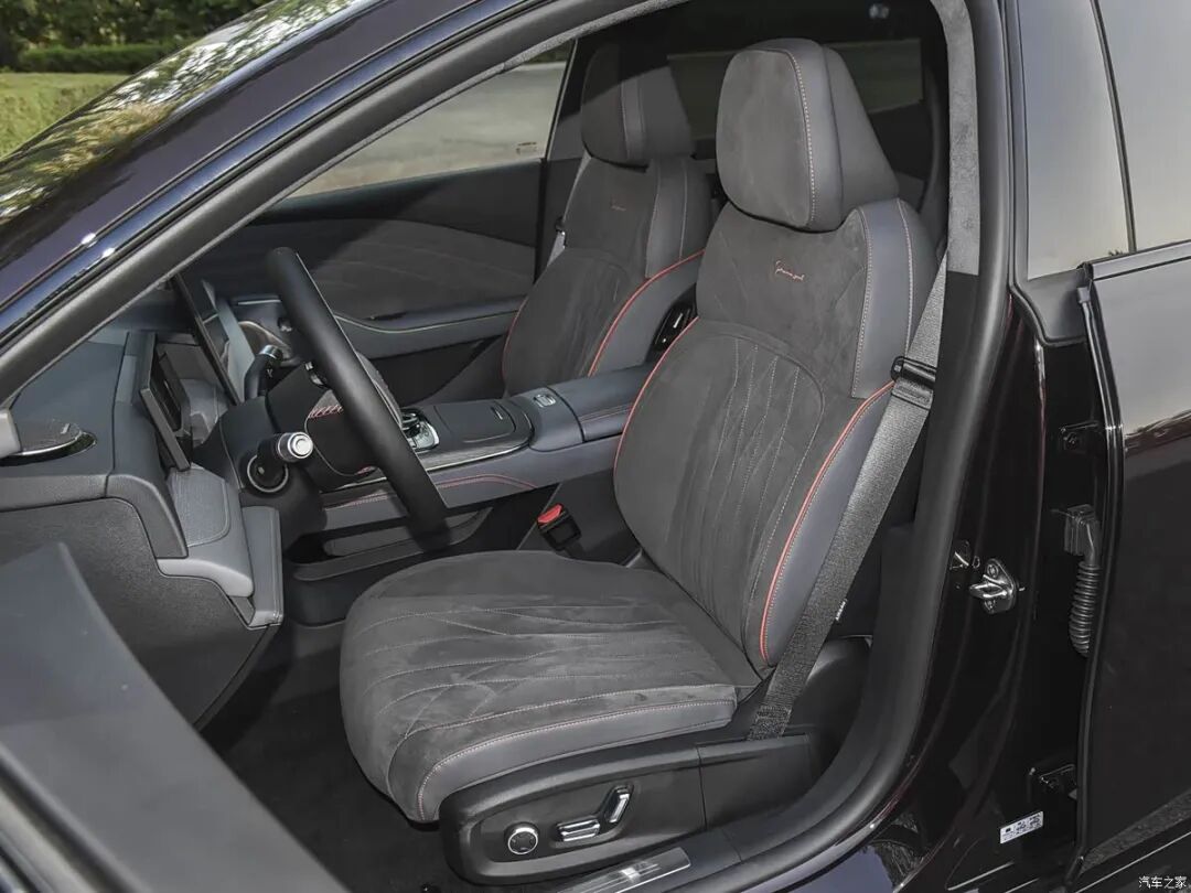 8个月卖8万辆！车长超5米，中大型车12.98万起就能买！