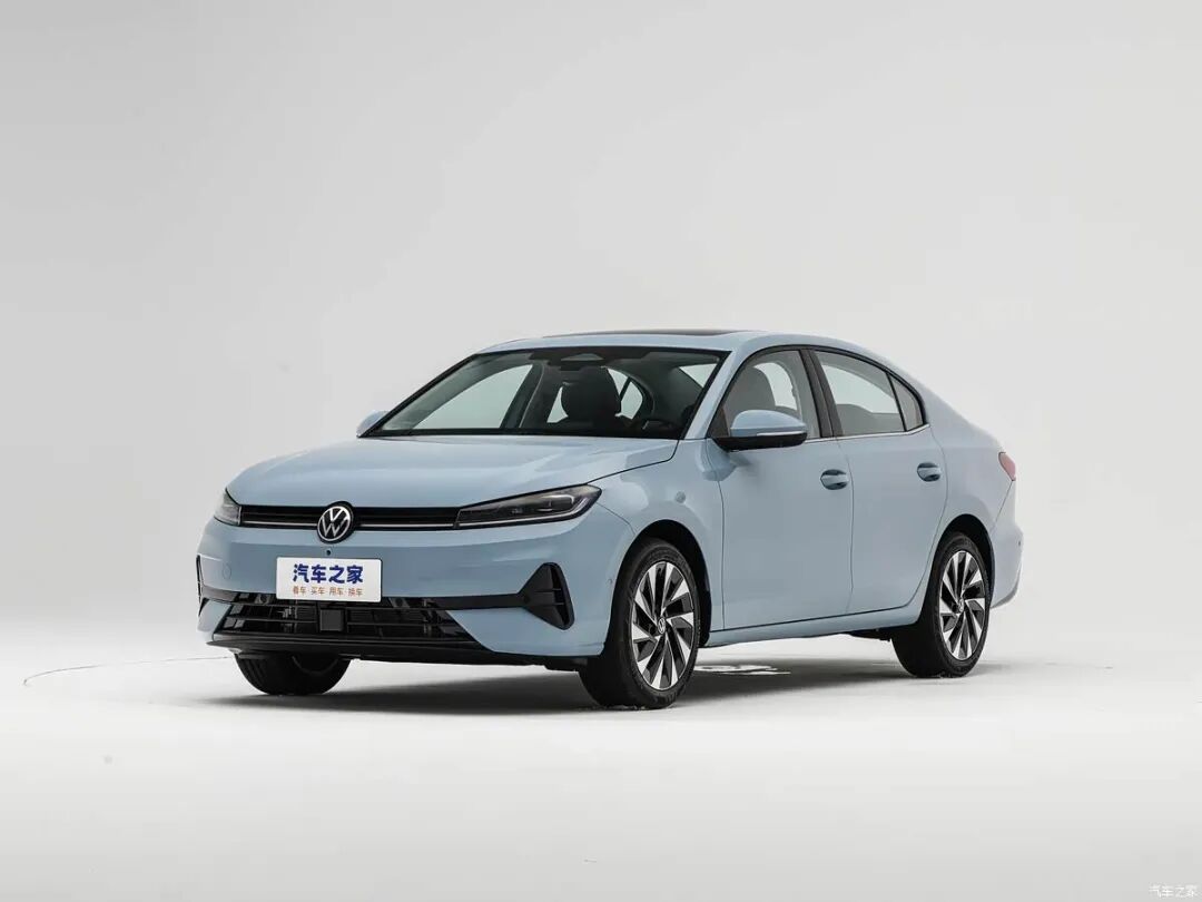 7.98万起买代步车！1.5L/1.5T两种动力，贯穿式尾灯，小鸭尾，选它还是选朗逸Pro/朗逸新锐？