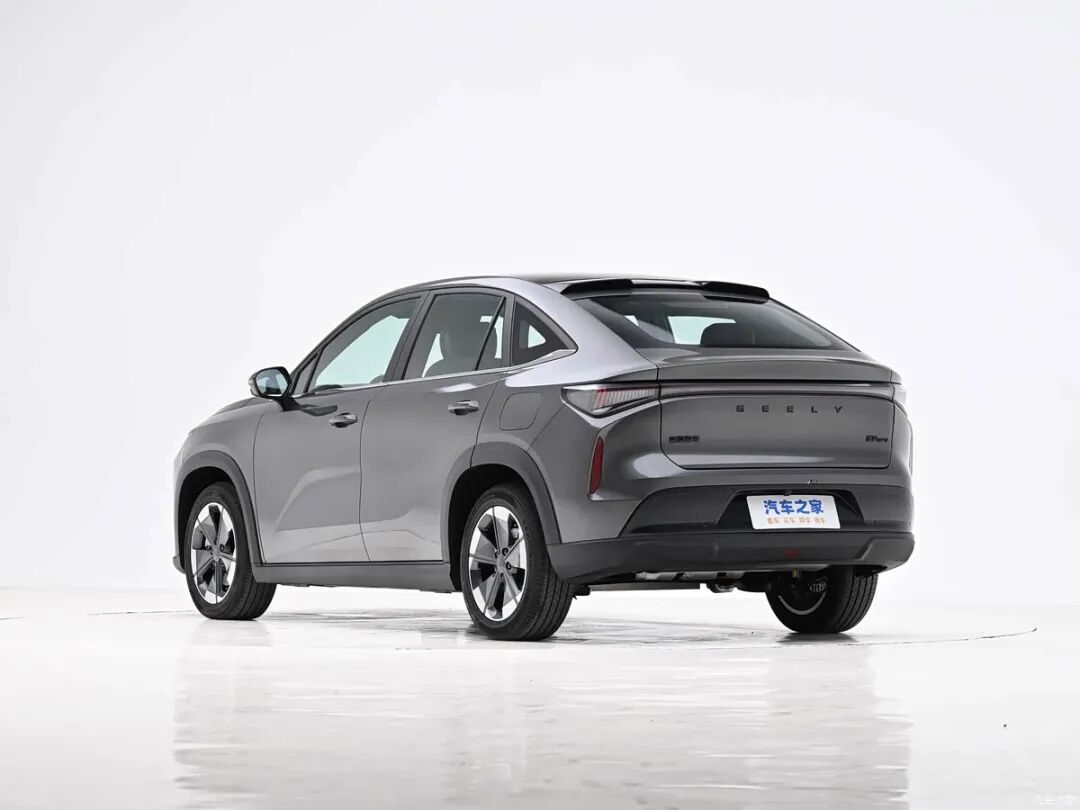 纯电续航375km，座椅加热/通风/按摩都有，10.79万起买SUV，媳妇夸我真会买！