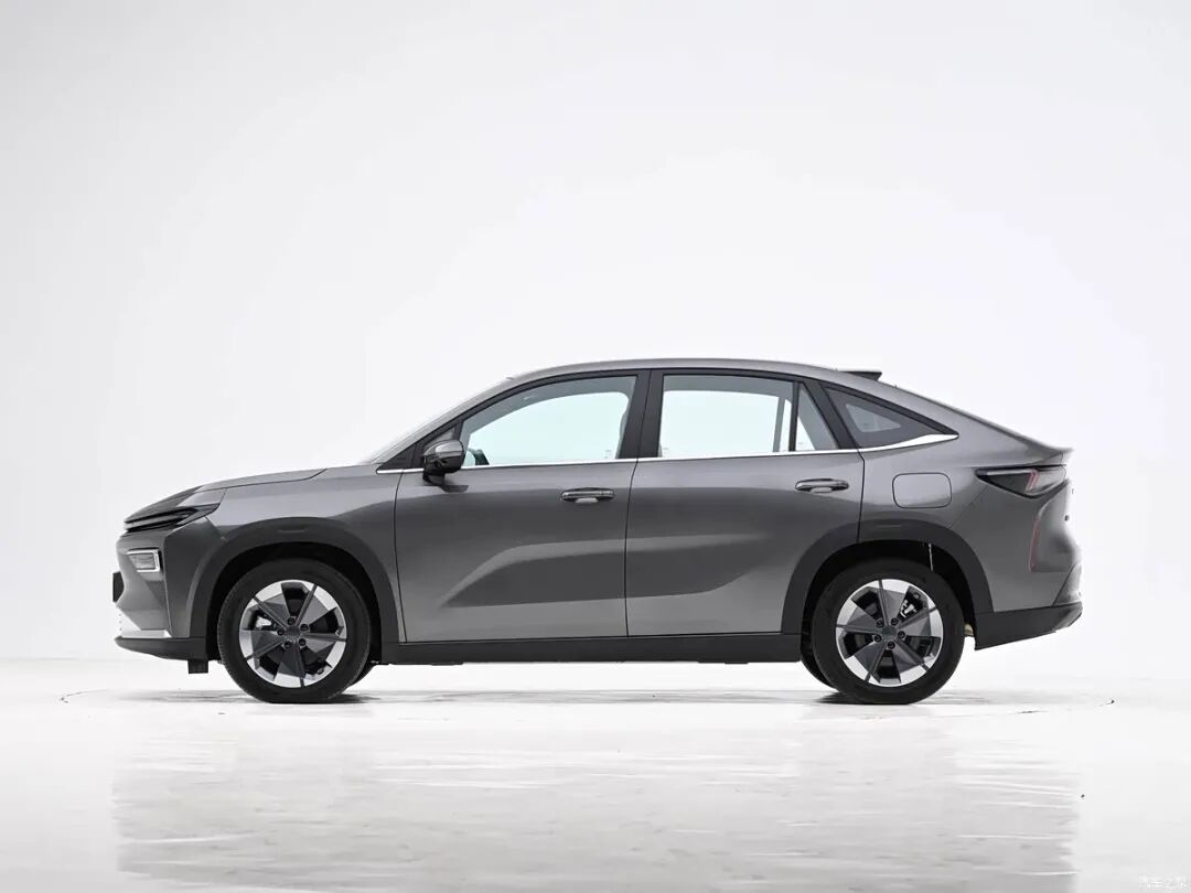 纯电续航375km，座椅加热/通风/按摩都有，10.79万起买SUV，媳妇夸我真会买！