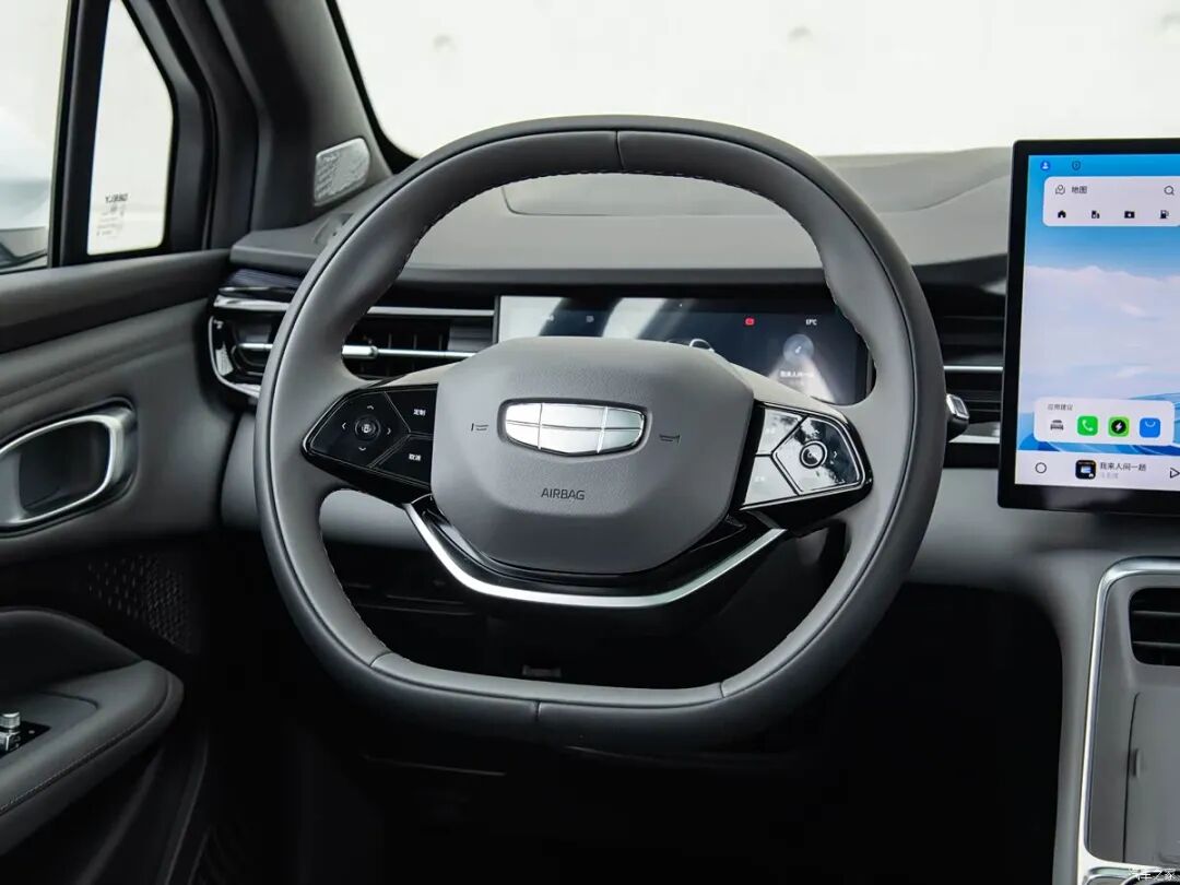 纯电续航375km，座椅加热/通风/按摩都有，10.79万起买SUV，媳妇夸我真会买！