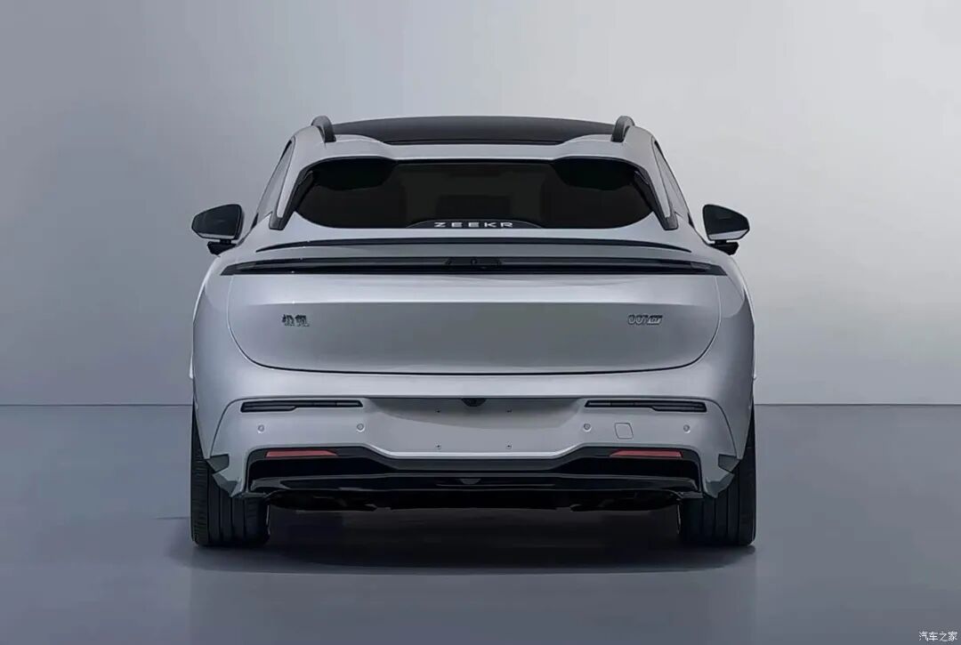 碳纤维套件，空气悬架，2.73秒破百，坐等新车！