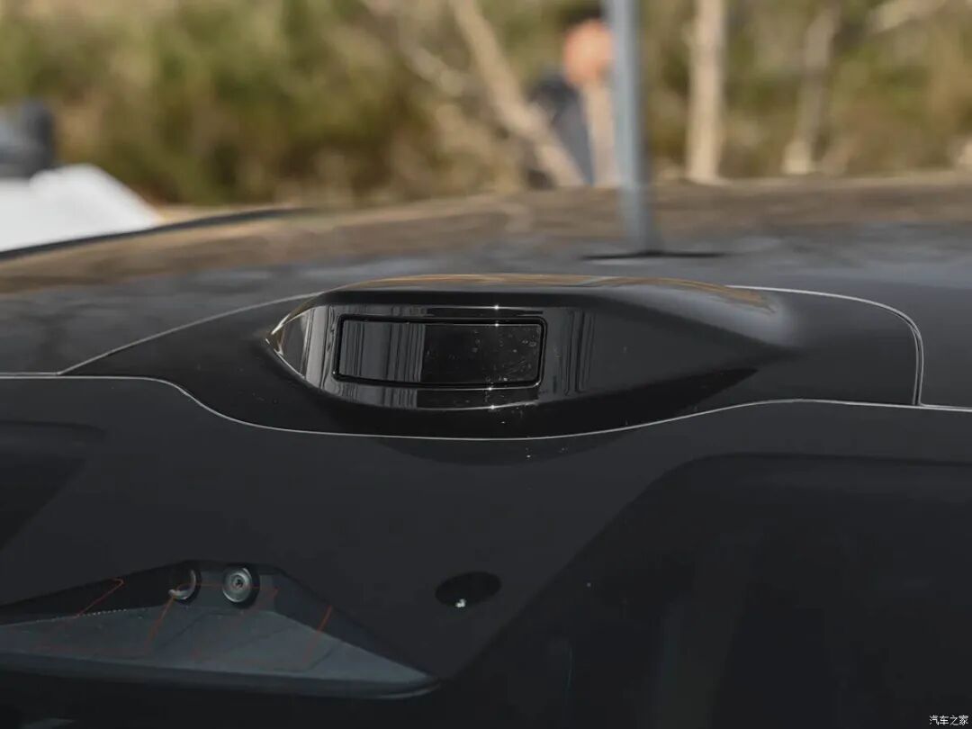 升级900V架构，FR-LINE性能套装，7种驾驶模式，8款车色，准备买车的看看它！