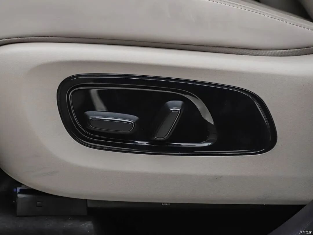 激光雷达，副驾零重力座椅，15.6英寸大屏，坐等新车！