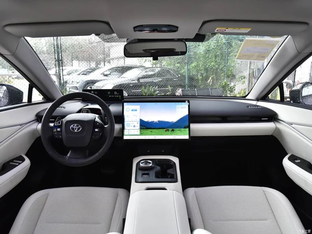 激光雷达,轿跑设计,256色氛围灯,10.38万起就入手中型SUV!