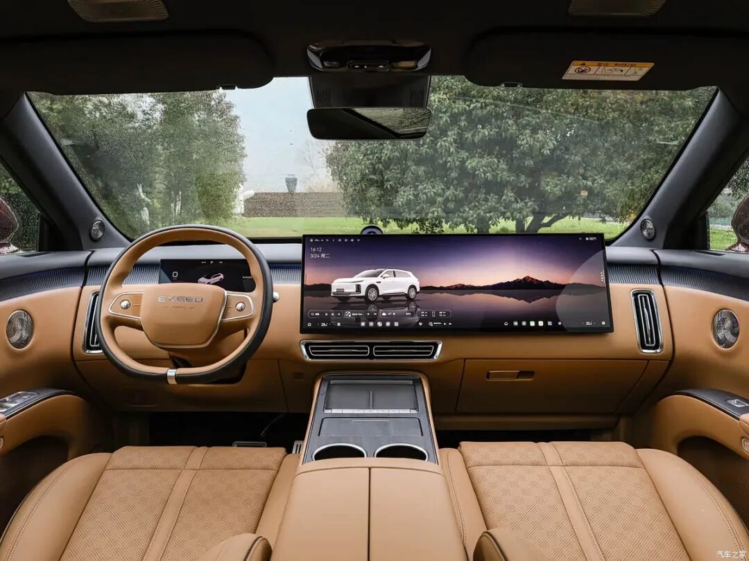 飞鱼底盘3.0，四驱，663牛・米，“冰箱彩电大沙发”都不缺！就等价格了！