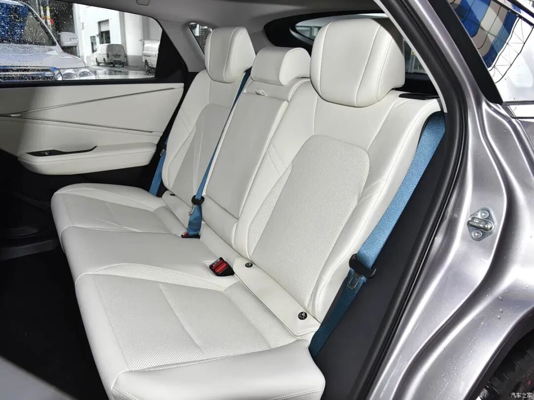 激光雷达,轿跑设计,256色氛围灯,10.38万起就入手中型SUV!