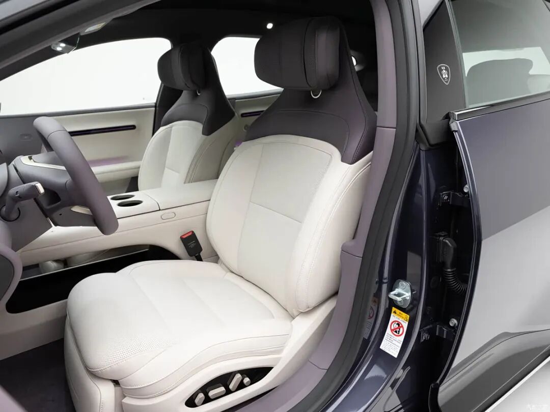 续航1250km，高颜值+高智能+双动力，6种车身颜色可选，后排座椅加热/通风/按摩都有！