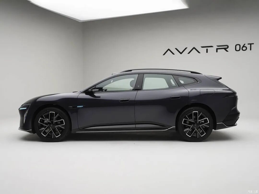 续航1250km，高颜值+高智能+双动力，6种车身颜色可选，后排座椅加热/通风/按摩都有！