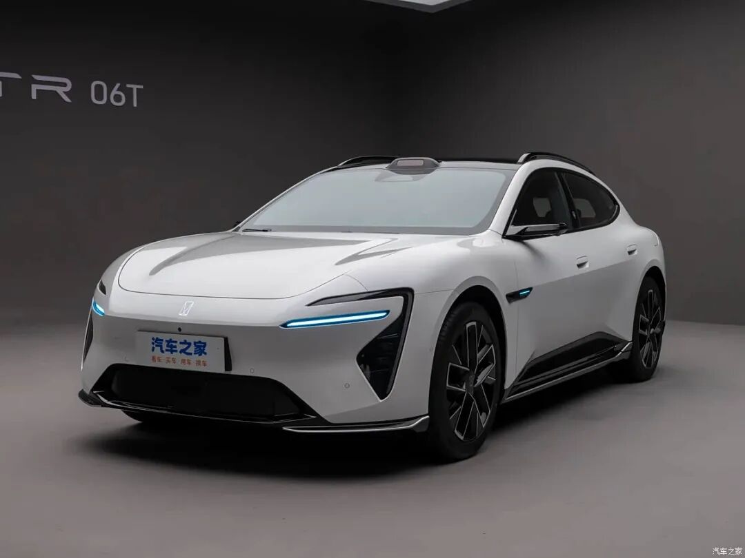 续航1250km，高颜值+高智能+双动力，6种车身颜色可选，后排座椅加热/通风/按摩都有！