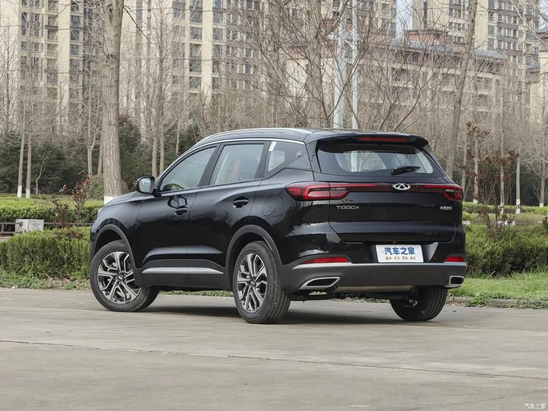 1.5T+CVT，230牛·米，24.6英寸大屏，6.99万起，选代步车别错过它！