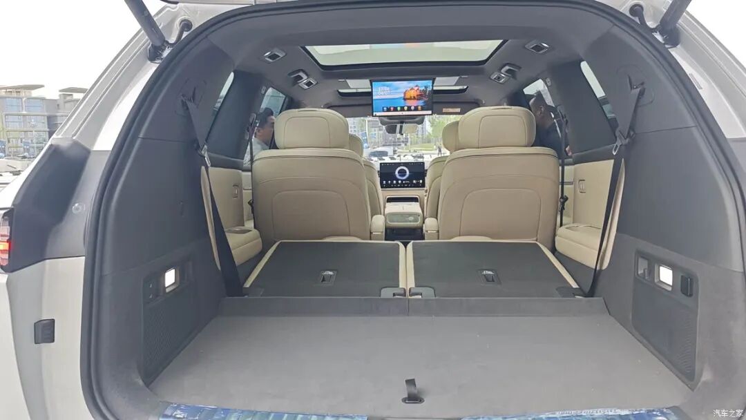 1.5T、620N·m，大六座SUV，配华为“全家桶” ，选它还是银河M9？