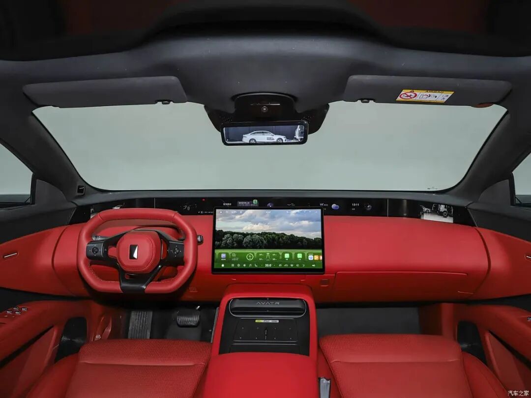 新增三电机，标配896线激光雷达，大溜背GT轿跑造型，29.39万起选它还是选奔驰宝马？