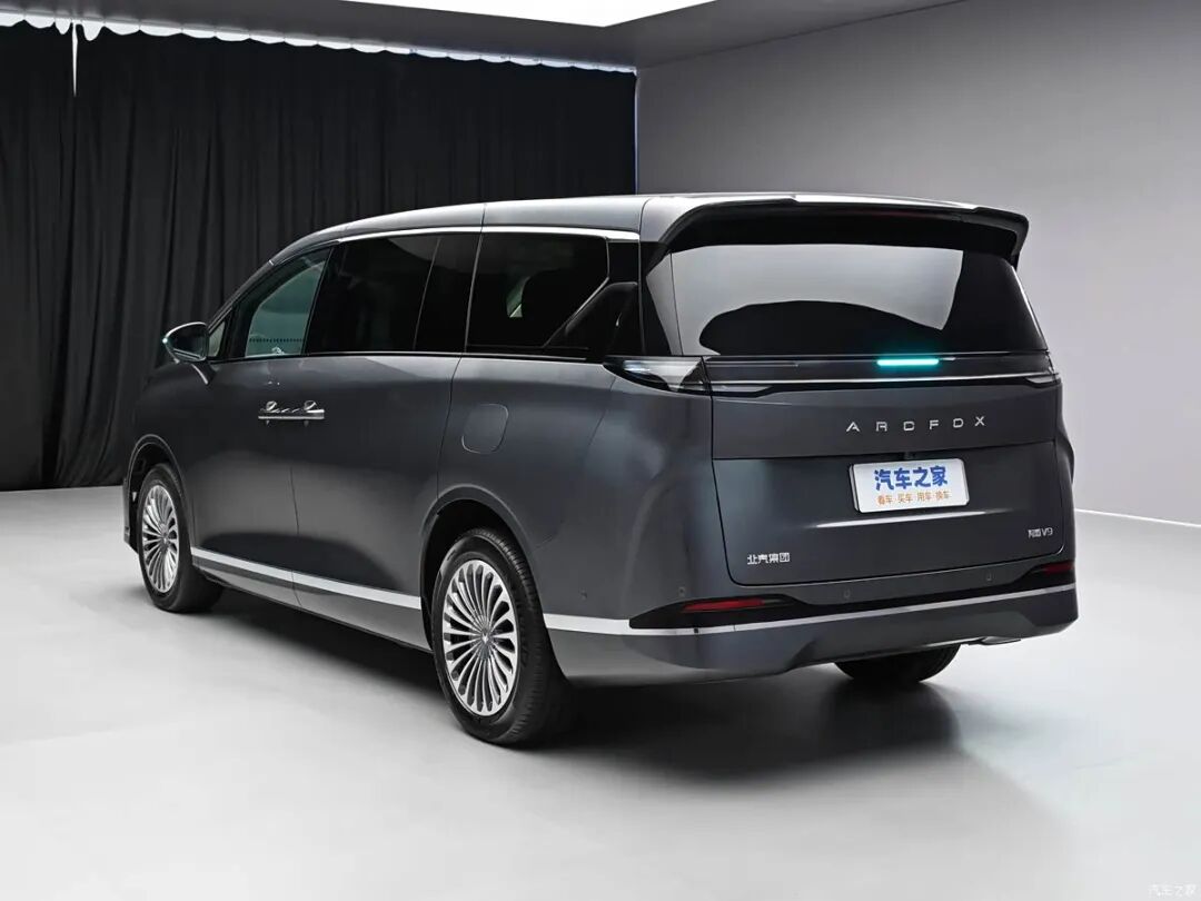 续航1330km，直瀑式格栅，零重力座椅，百公里油耗6L级，全家出行看看它！