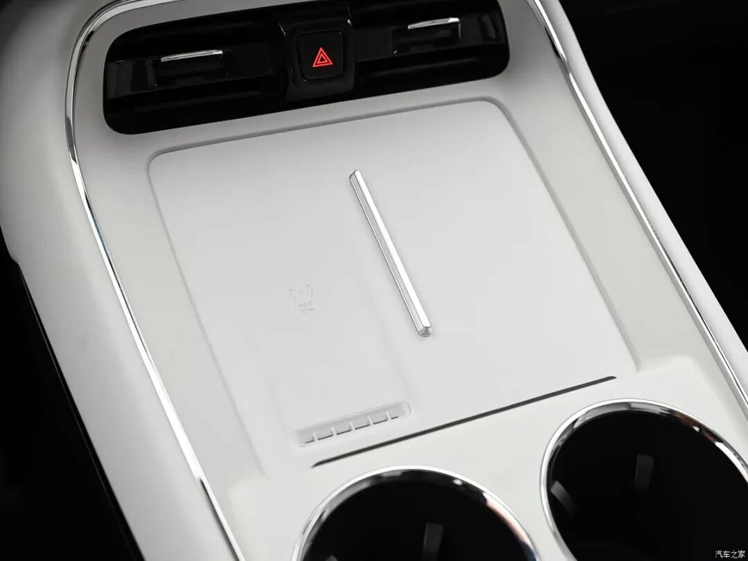 续航1330km，直瀑式格栅，零重力座椅，百公里油耗6L级，全家出行看看它！