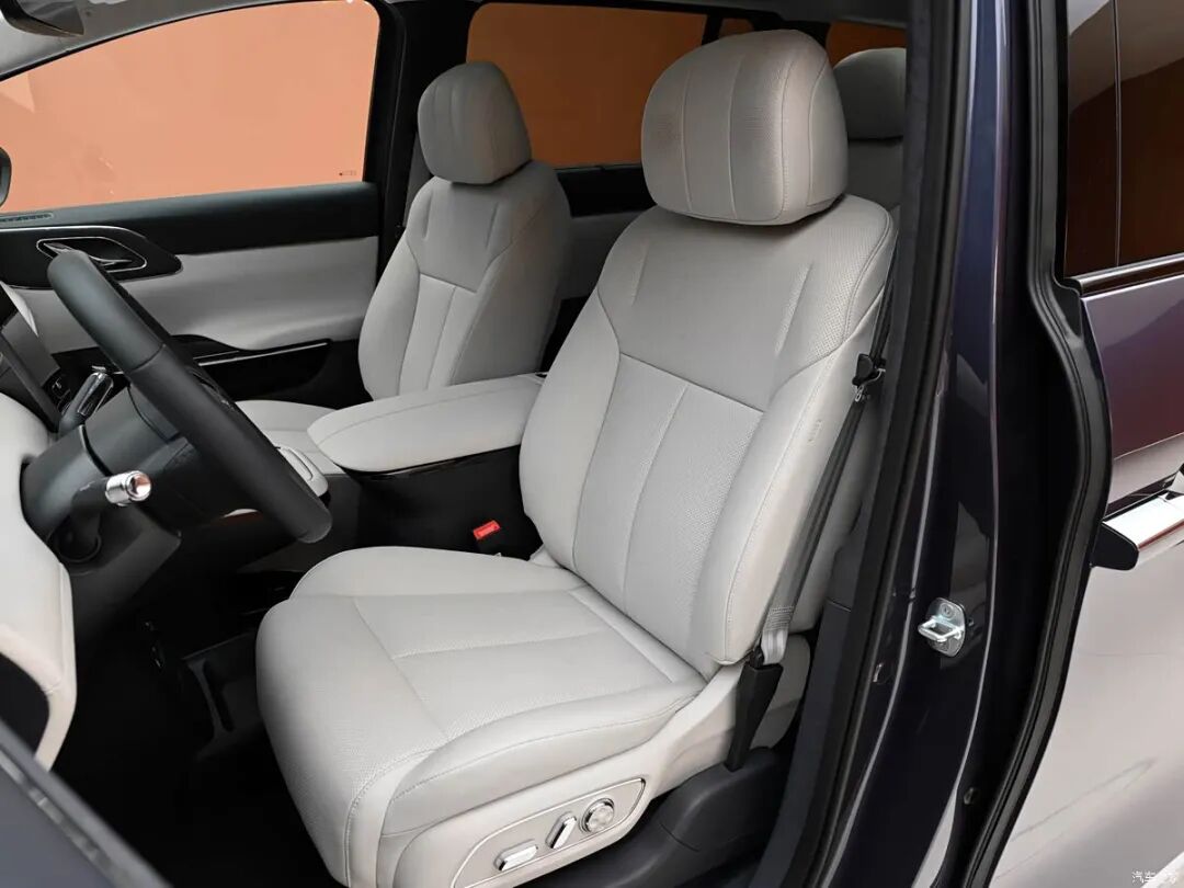 续航1330km，直瀑式格栅，零重力座椅，百公里油耗6L级，全家出行看看它！