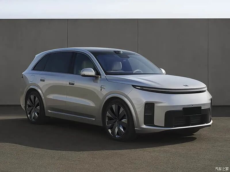 大五座SUV，可选四激光雷达、双色车身，百公里才6个多油！