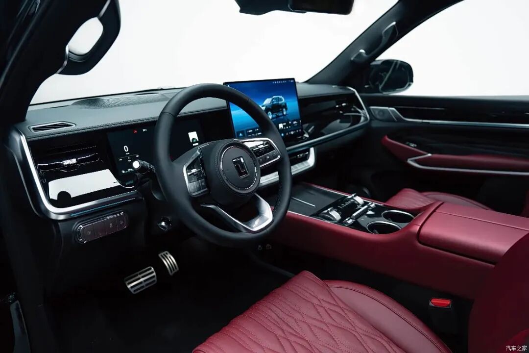 3.0T+48V轻混+9AT、500N·m，外黑内红，硬派越野黑武士来了！