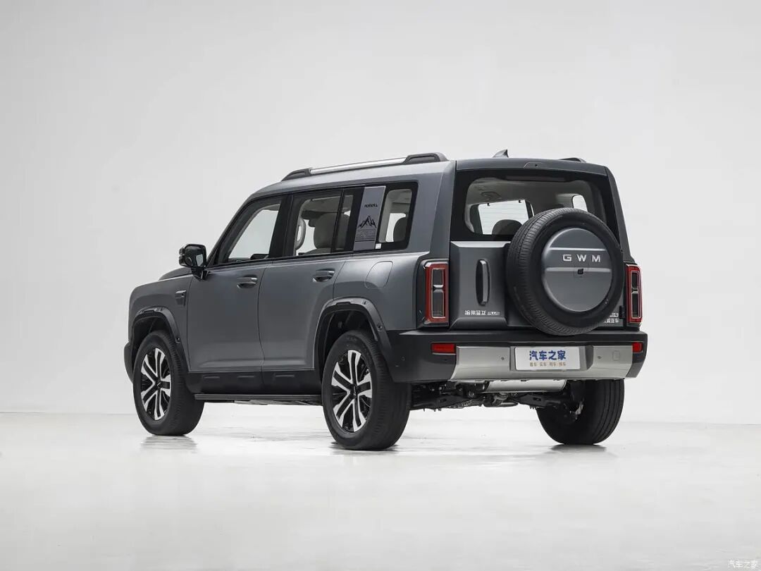 涉水深度580mm，1.5T+Hi4插混系统，蠕行模式和转向辅助全都有！