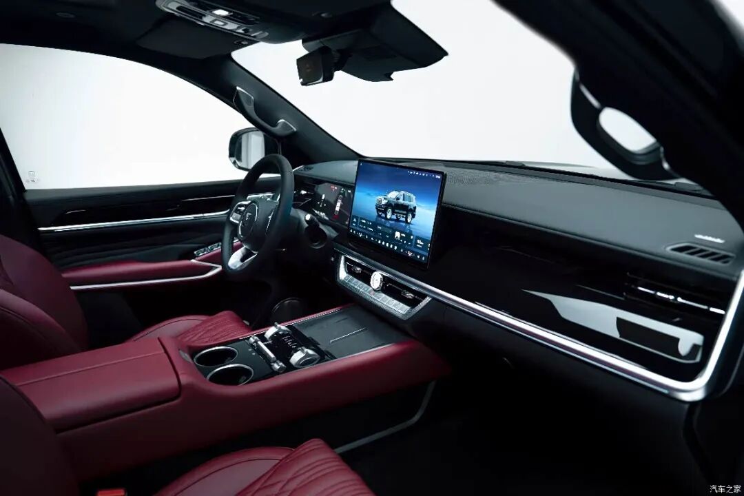 3.0T+48V轻混+9AT、500N·m，外黑内红，硬派越野黑武士来了！