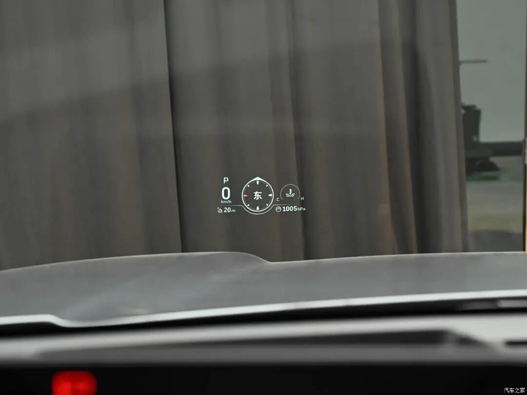 涉水深度580mm,1.5T+Hi4插混系统,蠕行模式和转向辅助全都有!