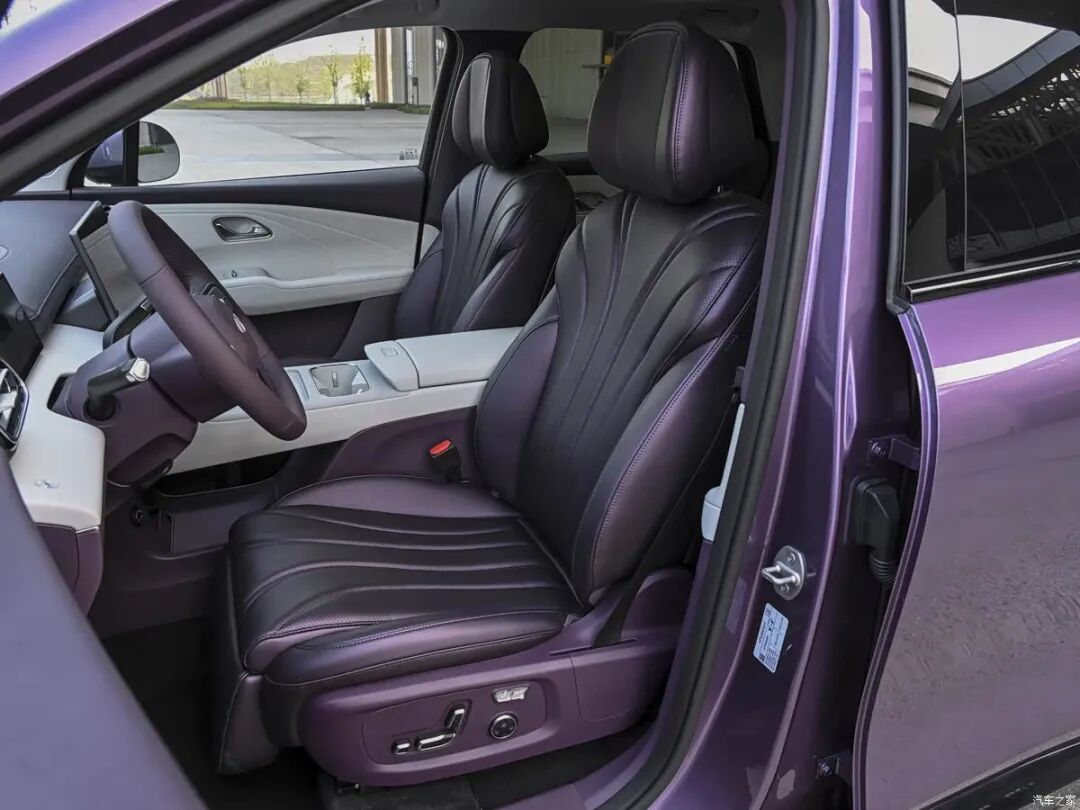 12.99万起！中型SUV杀入12万级市场？256色氛围灯、全景天幕，续航2000km！