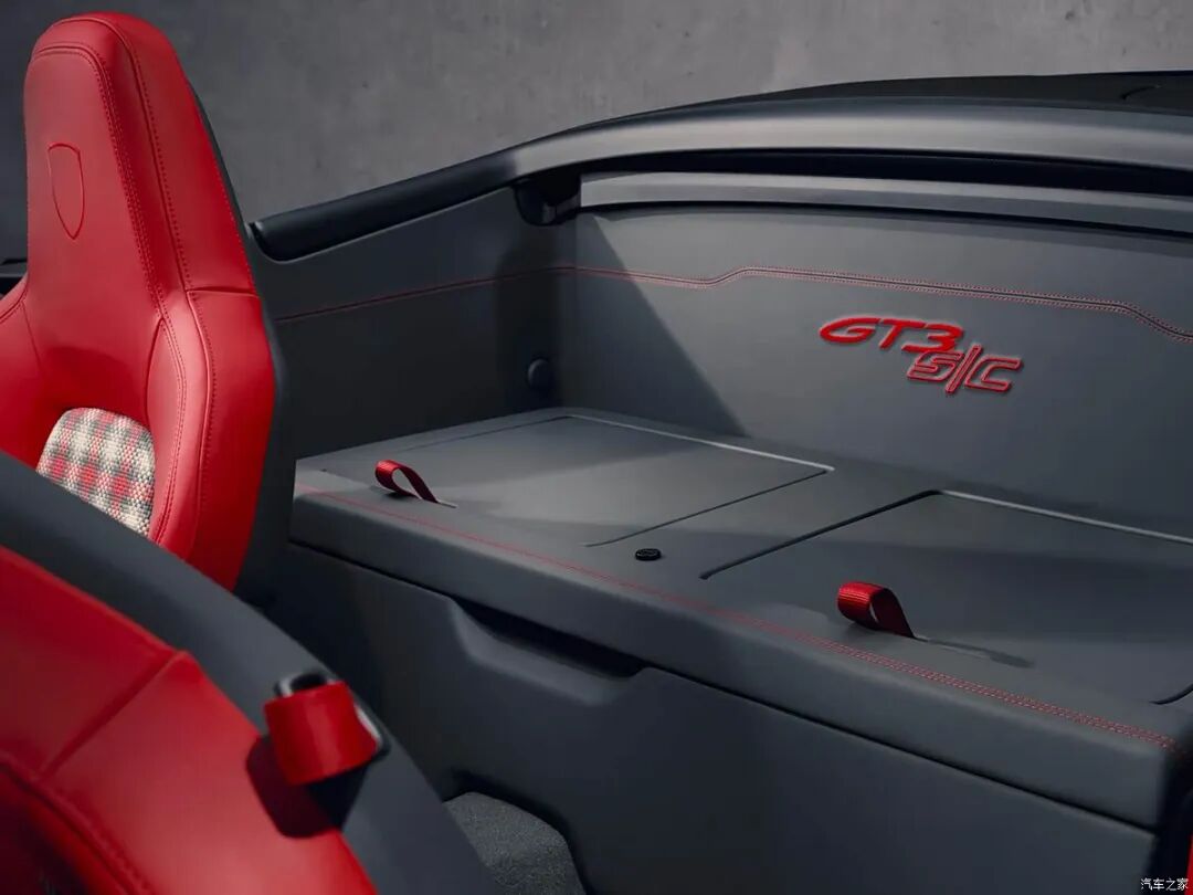 GT3+前双叉臂+敞篷+手动挡“大玩具”，快喊你兄弟给你买！