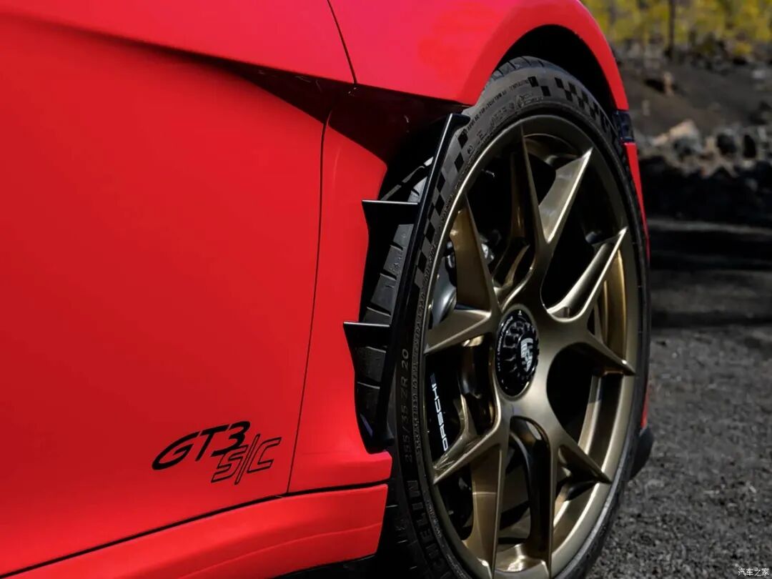 GT3+前双叉臂+敞篷+手动挡“大玩具”，快喊你兄弟给你买！