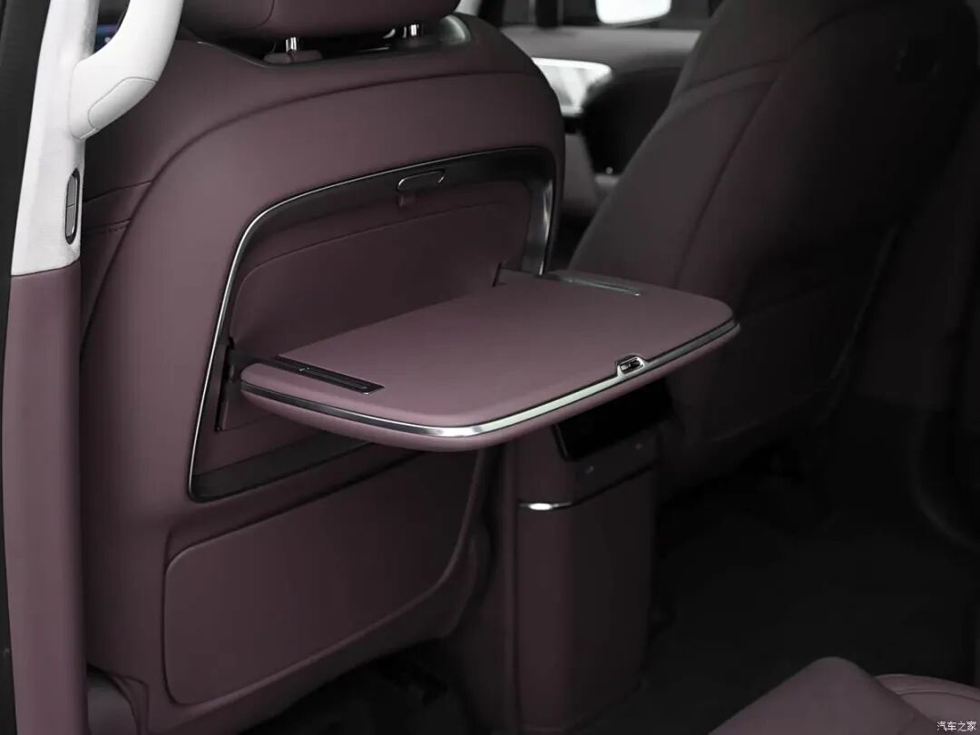 “大湾区揽胜”来了！二排可翻转娱乐屏，零重力座椅，全尺寸六座旗舰SUV，40万你会选它吗？