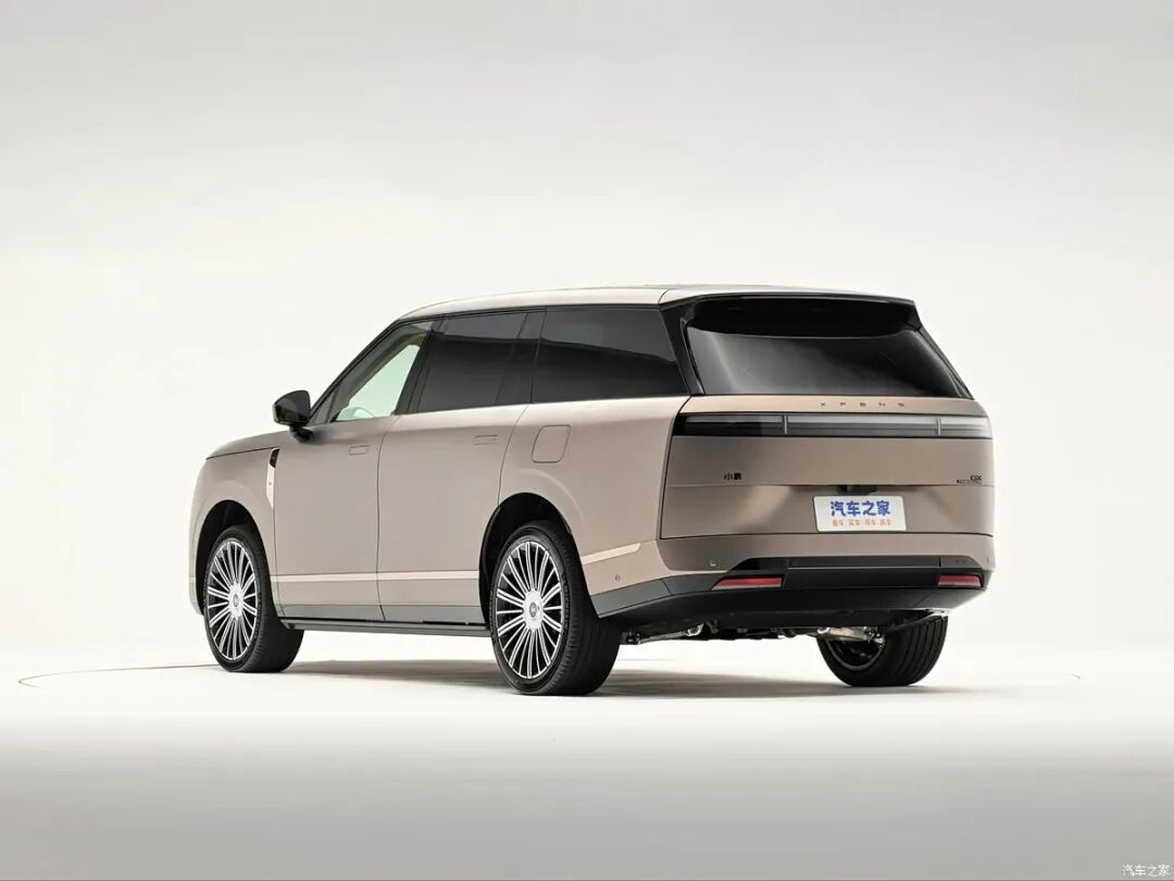 “大湾区揽胜”来了！二排可翻转娱乐屏，零重力座椅，全尺寸六座旗舰SUV，40万你会选它吗？