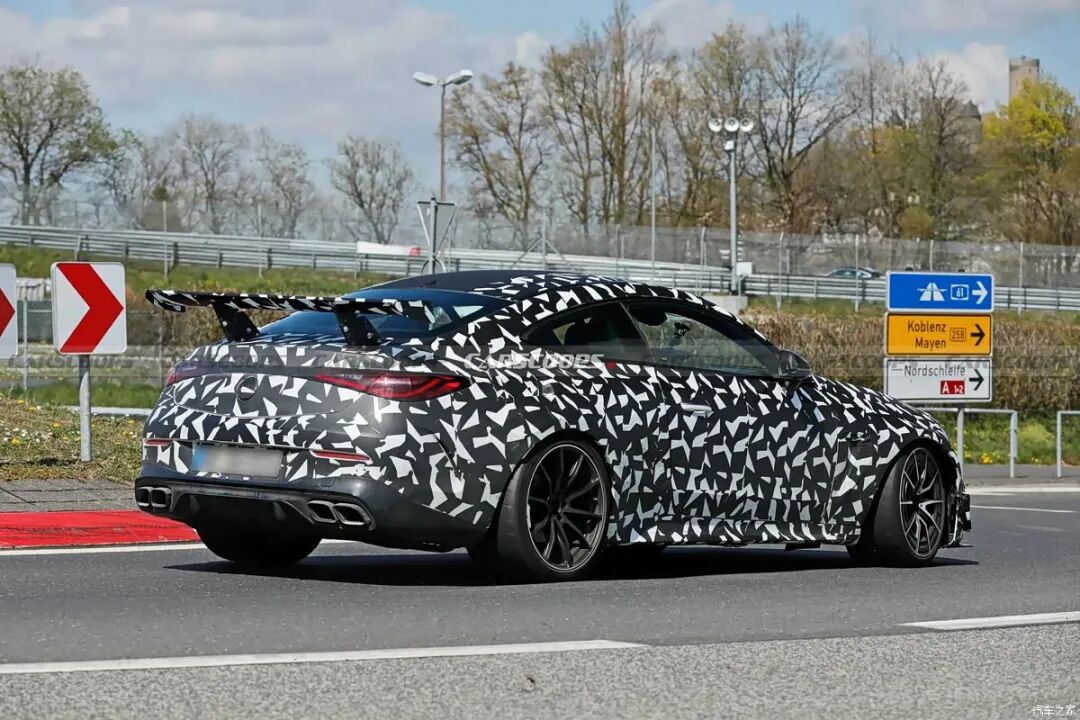 4.0T V8，637马力，800牛·米，顶级典藏级AMG最硬核CLE诞生！