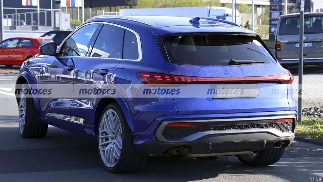 2.9T V6，640马力，quattro四驱，这车运动感拉满了！