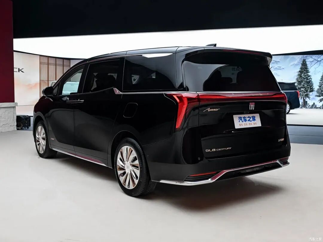 2.0T+48V轻混、9AT，350牛·米，大4座/7座顶奢私享座舱，太尊了！