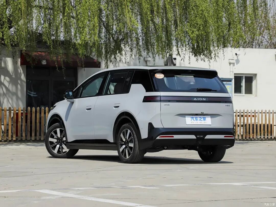 11.58万起，标配激光雷达，续航410km，7种车身颜色可选！