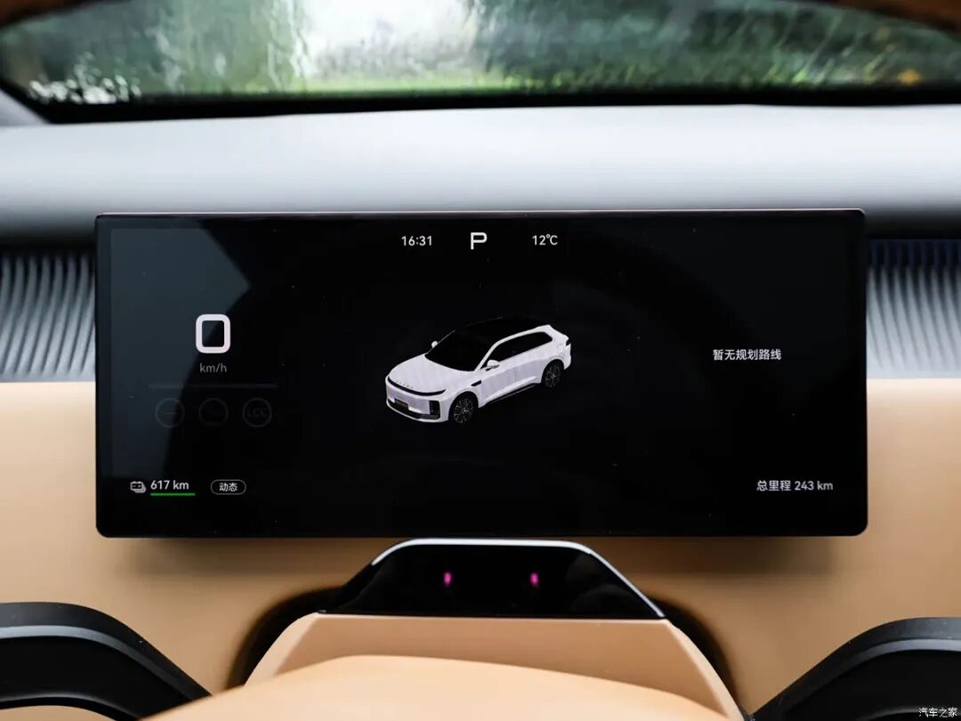 抢先置换价19.49万起！30英寸6K大屏！7种驾驶模式，20-30万级中大型SUV“添新丁”！